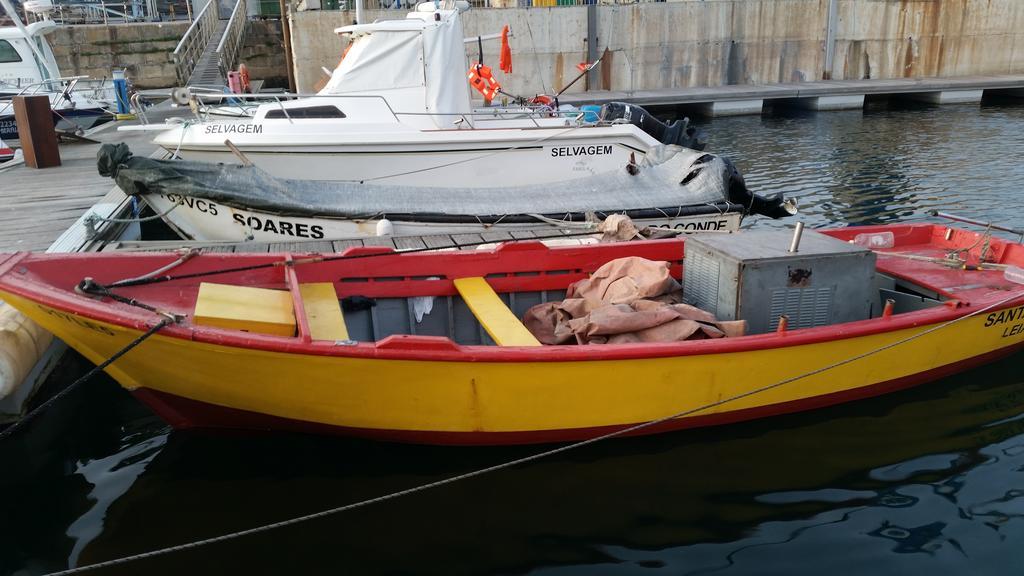 Отель Vrs - Low Cost Beach Boat Леса-да-Палмейра Экстерьер фото
